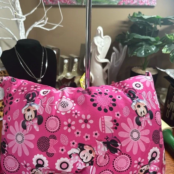 Disney Red/Silver Sequin Backpack Comes with Minnie Pursepillow 💕 GUC - Picture 11 of 11